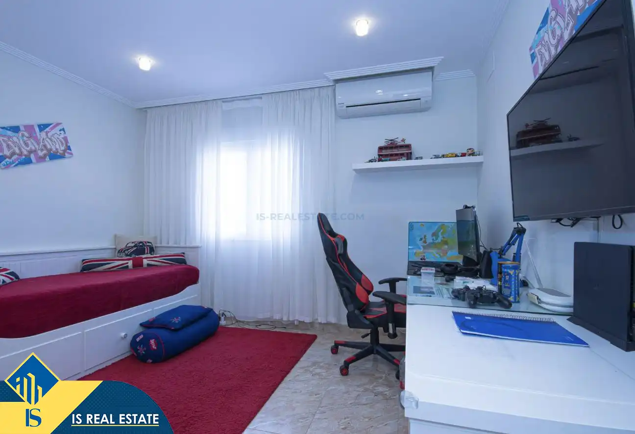 Chalet con terraza en venta en Los Balcones - Los Altos, imagen 27