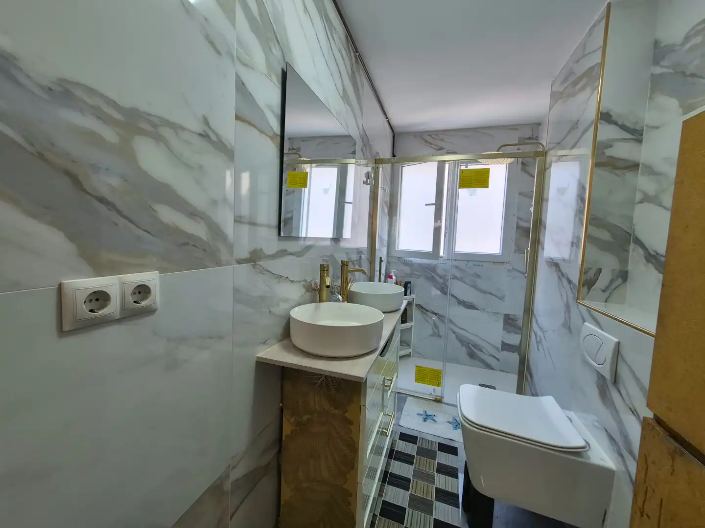 Bathroom of Flat for sale in Santander  with Furnished