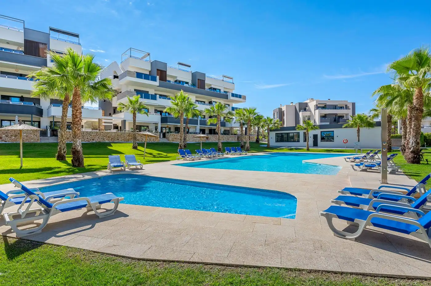 Apartamento con piscina en venta en Orihuela Costa, imagen 28