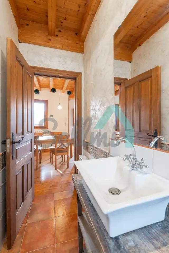 Baño de Casa o chalet en venta en Villaviciosa con Calefacción, Jardín privado y Parquet