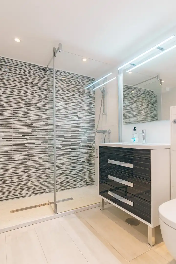 Baño de Casa o chalet en venta en L'Alfàs del Pi con Terraza y Piscina