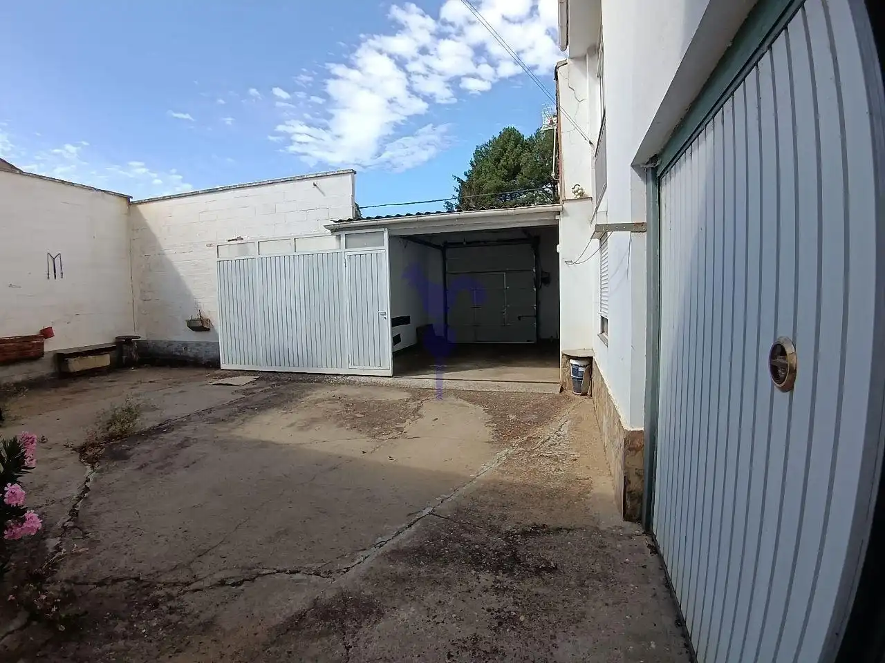 Casa con jardín en venta en Santovenia de la Valdoncina, imagen 3