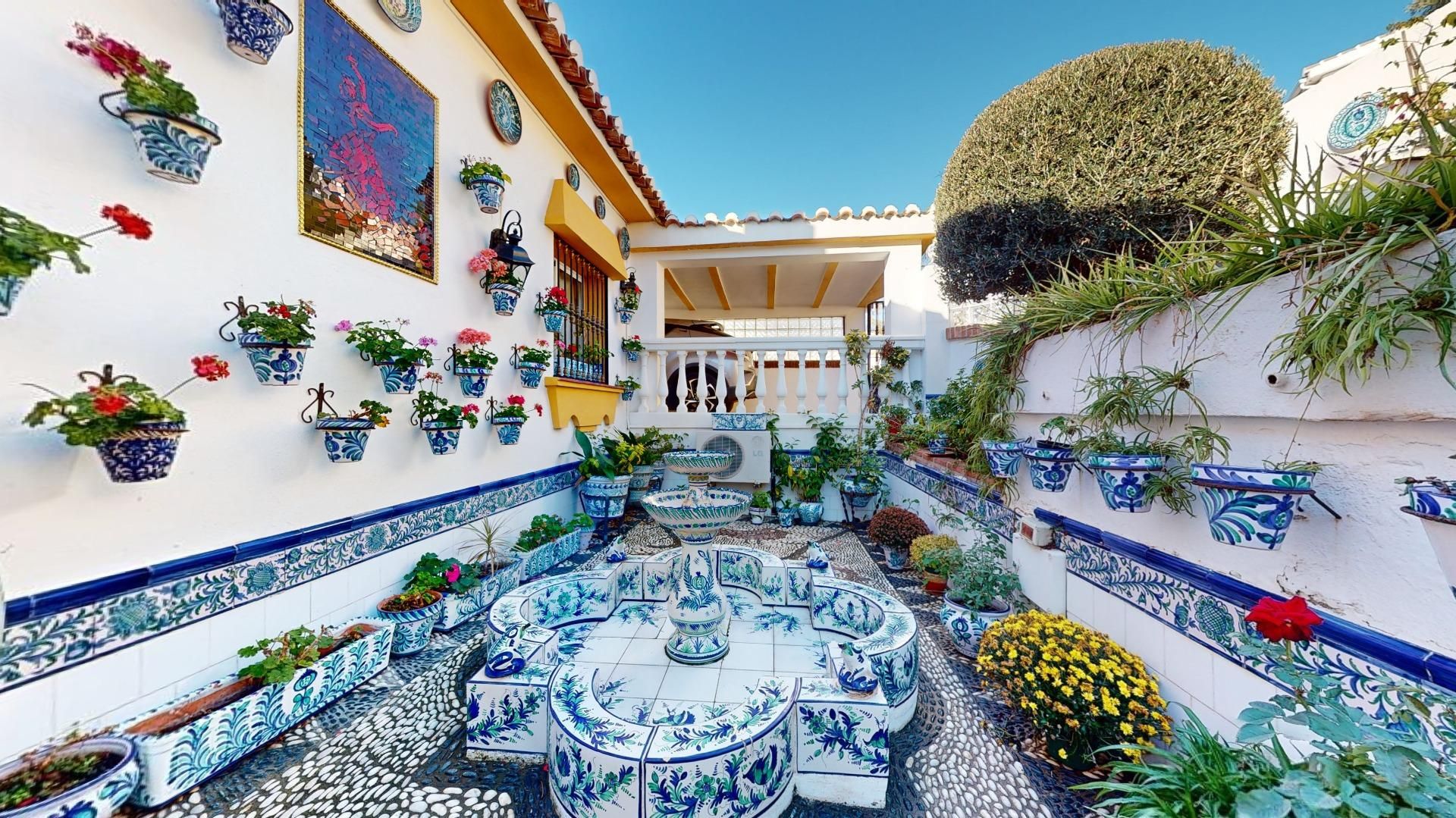 Terrassa de Casa o xalet en venda en Benalmádena amb Aire condicionat, Calefacció i Jardí privat