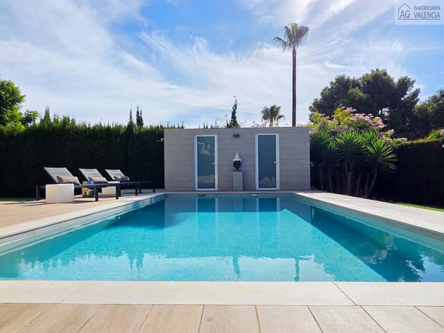 Casa-chalet en Venta en Alfinach - Los Monasterios