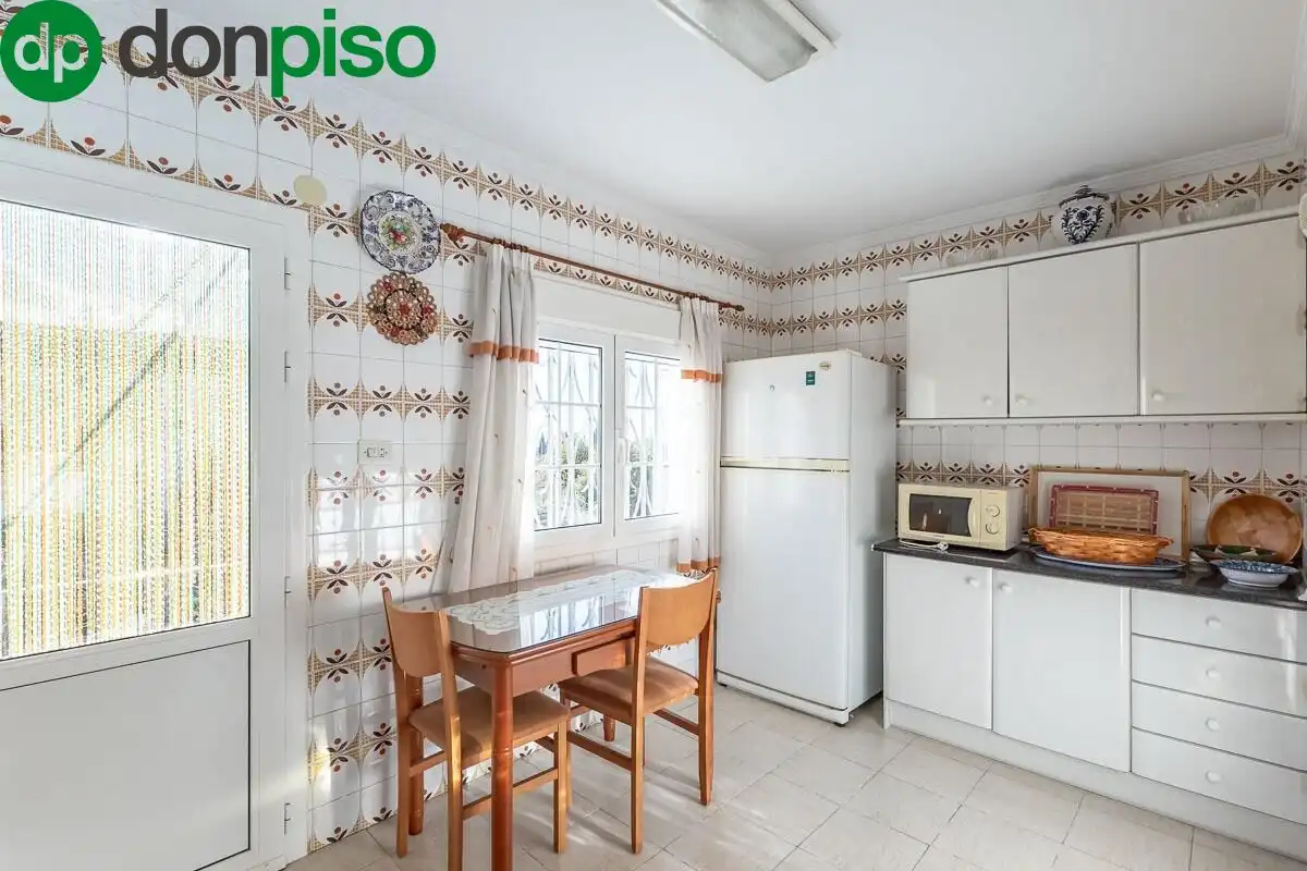 House with garden for sale in Calle GRANADA, imagen 5