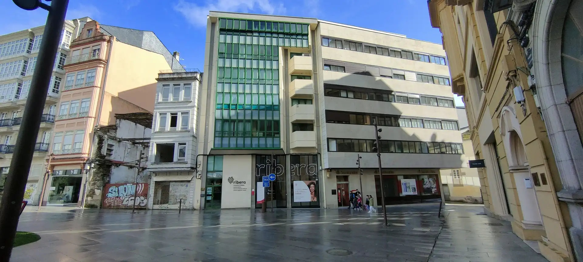 Locale commerciale in vendita a Centro - Recinto Amurallado
