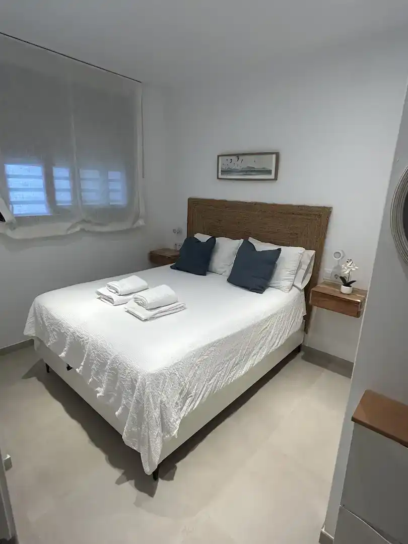 Habitación de Apartamento de alquiler en Tarifa con Aire acondicionado, Piscina y Amueblado