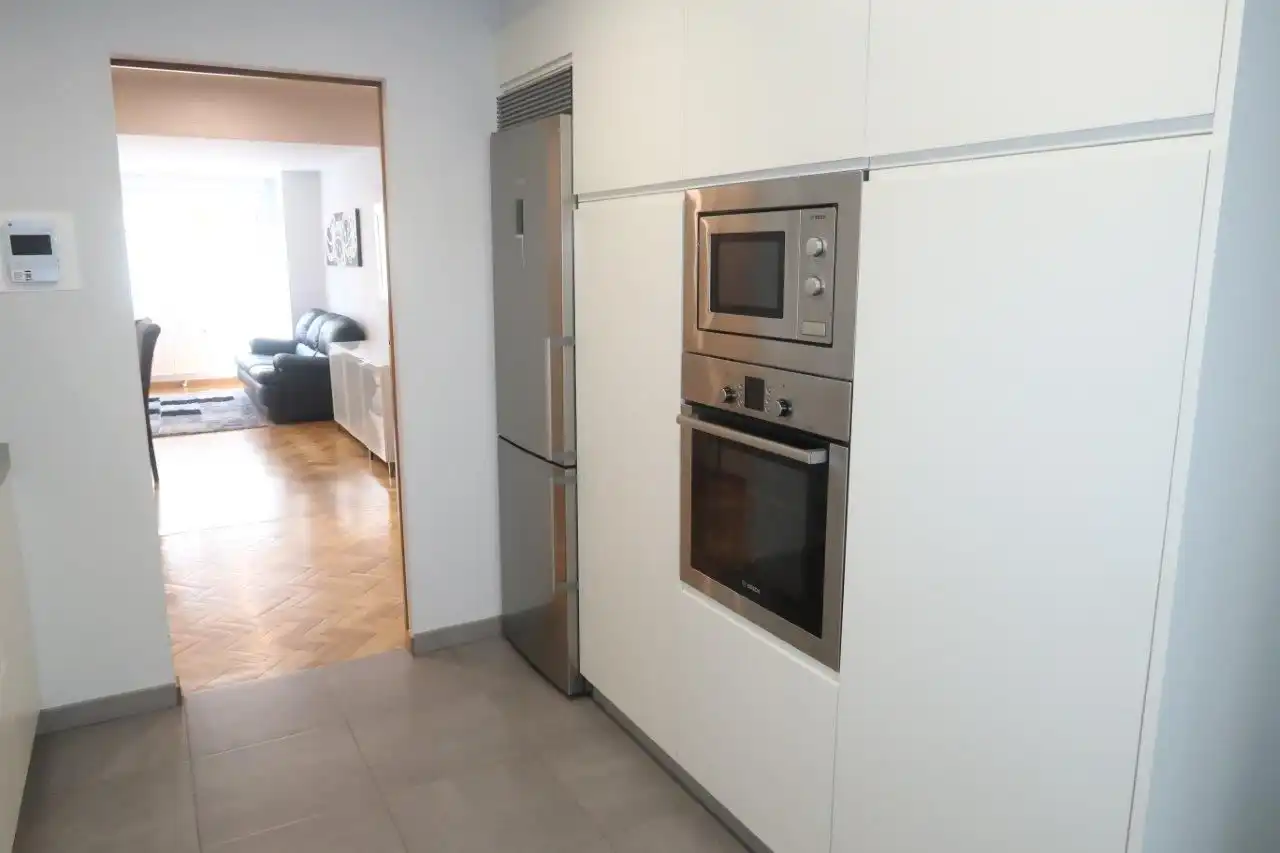Piso con ascensor en venta en Almirante Romay, imagen 6
