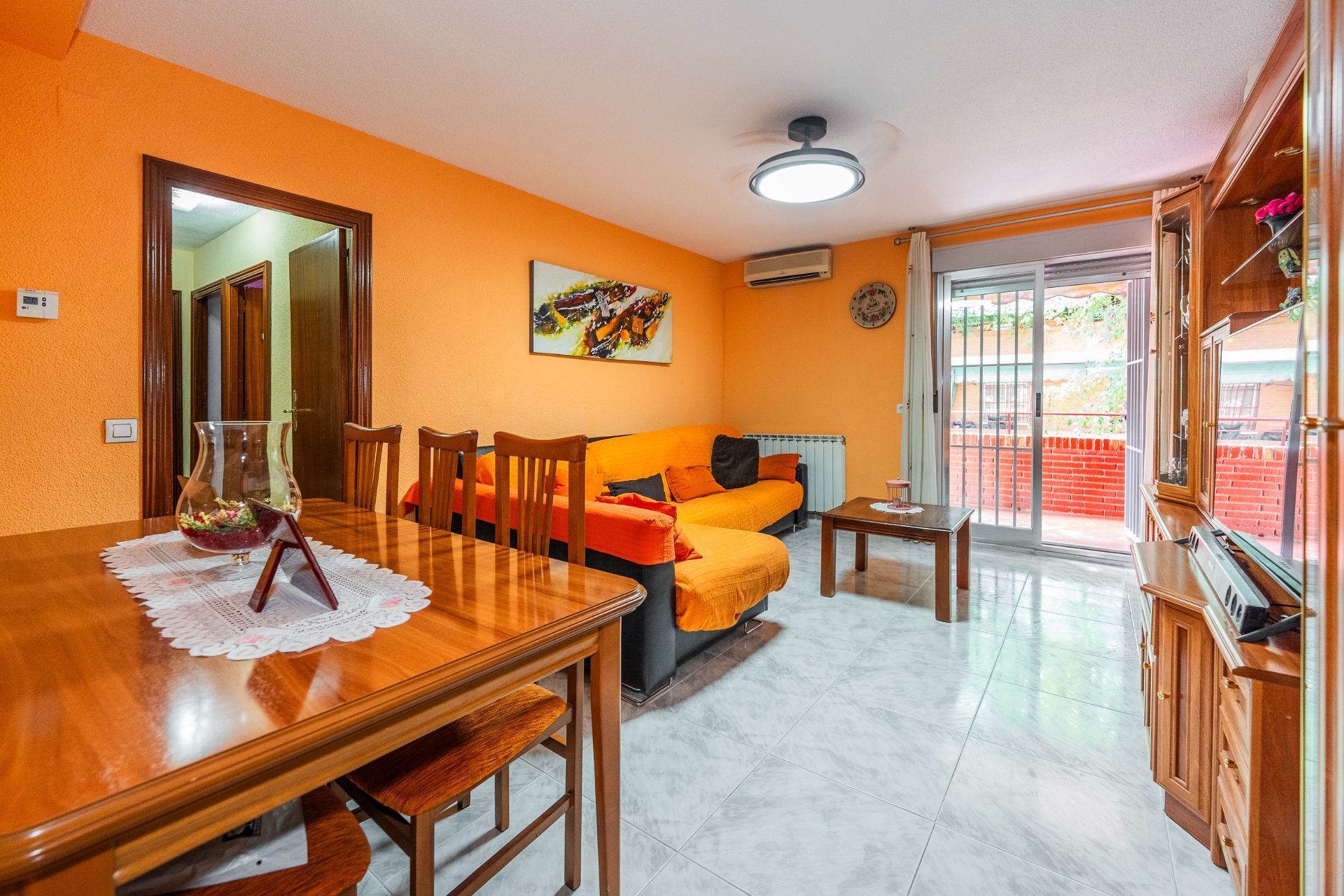 Exterior view of Flat for sale in Parla  with Air Conditioner and Terrace