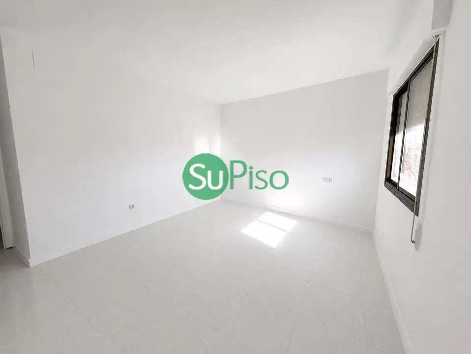 Piso en venta en Avenida Antero López, Magán