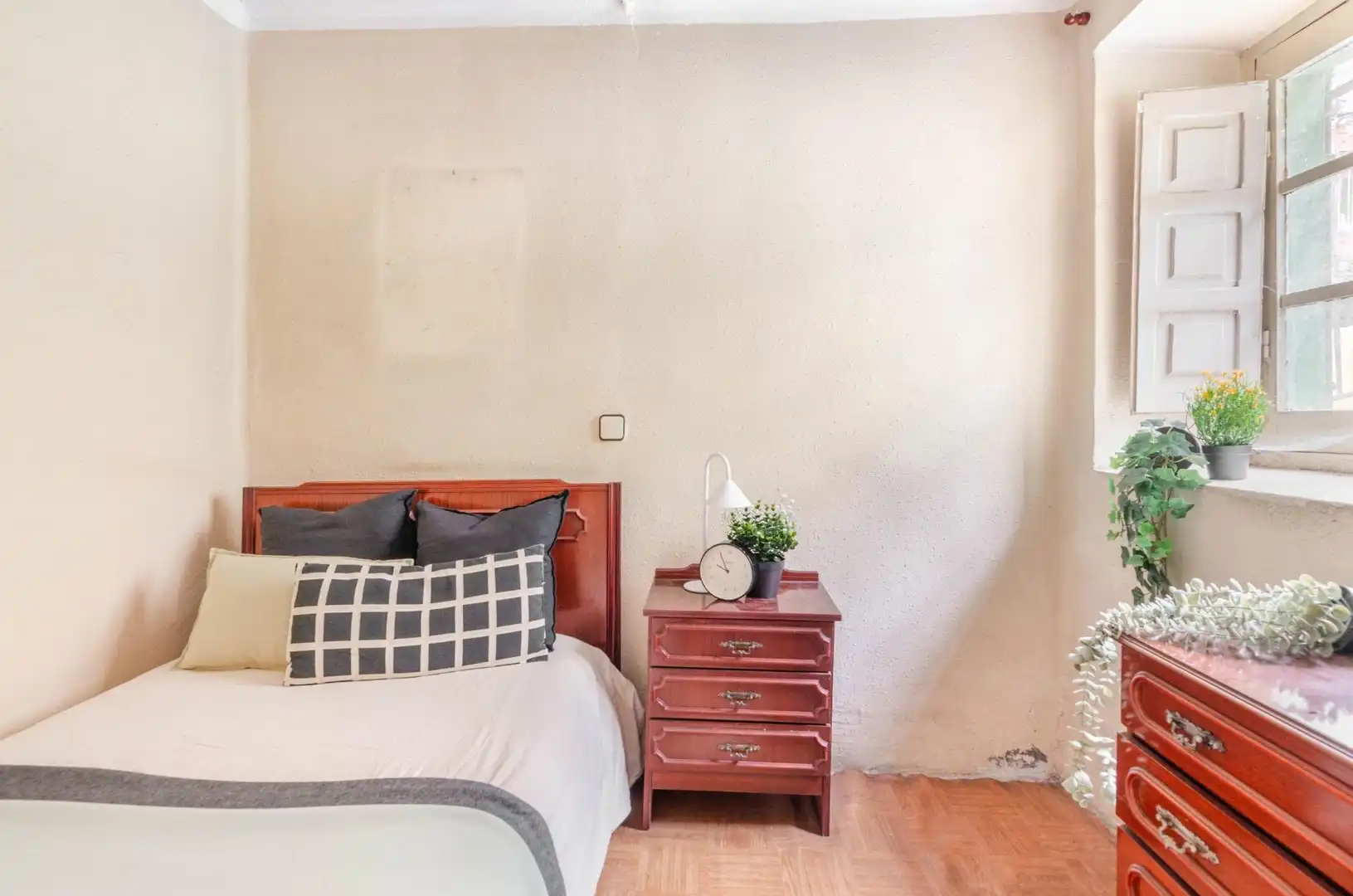 Bedroom of Houses for sale in Aller