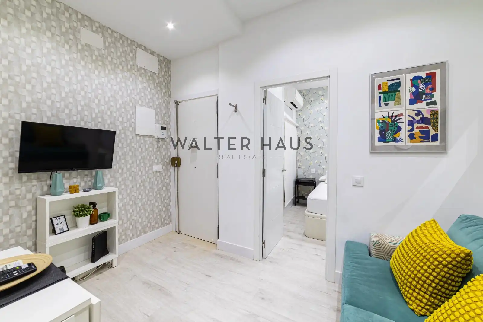 Flat for sale in Madrid  with Air Conditioner, Furnished and Oven