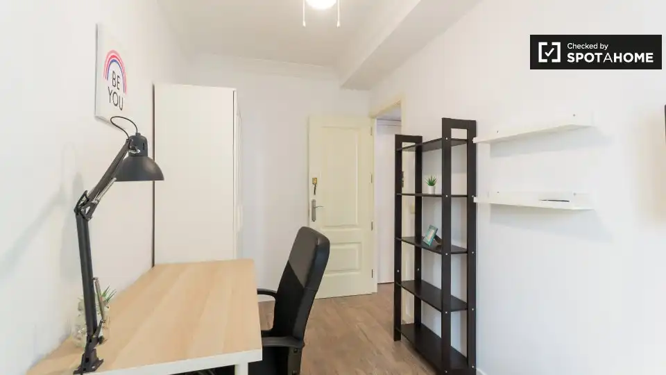Room in Puerta del Ángel