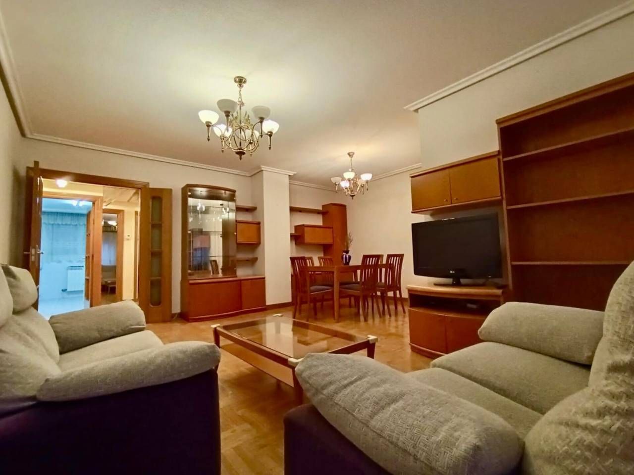 Living room of Flat for sale in Burgos Capital  with Heating, Parquet flooring and Terrace