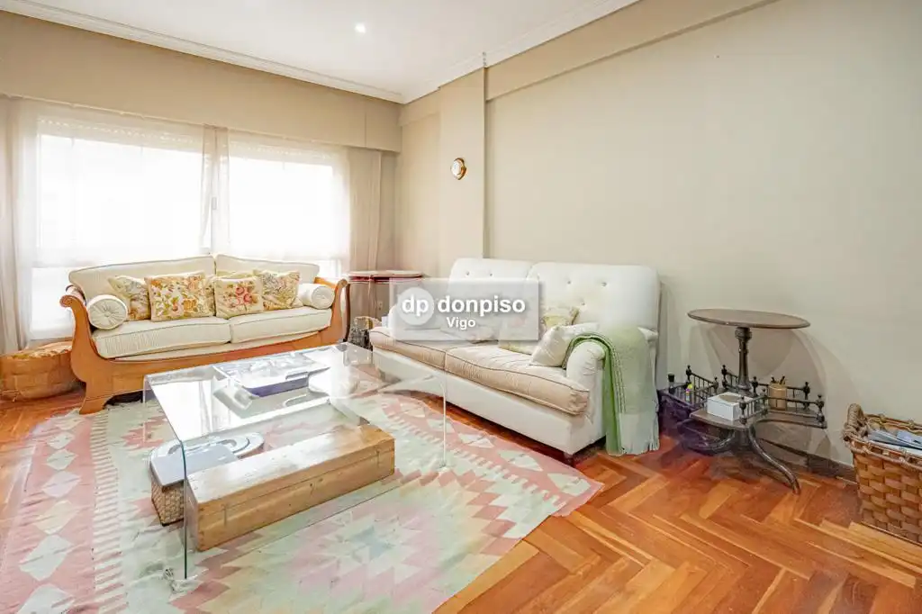Apartamento en venta en Plaza España - Corte Inglés