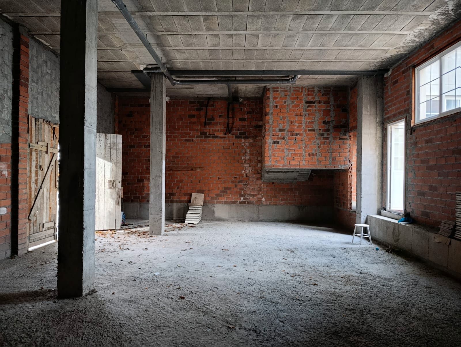 Local en venda en Oleiros amb Terrassa