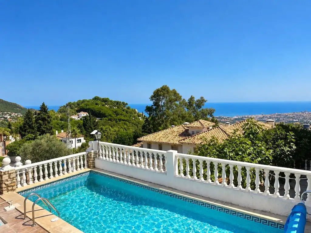 Villa avec piscine à vendre à Mijas pueblo