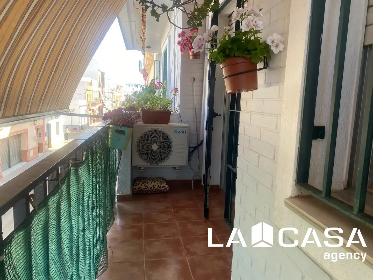 Terrasse von Wohnung zum Verkauf in Dos Hermanas mit Klimaanlage und Terrasse