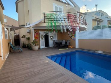 Haus zum Verkauf in Puerto de Mazarrón