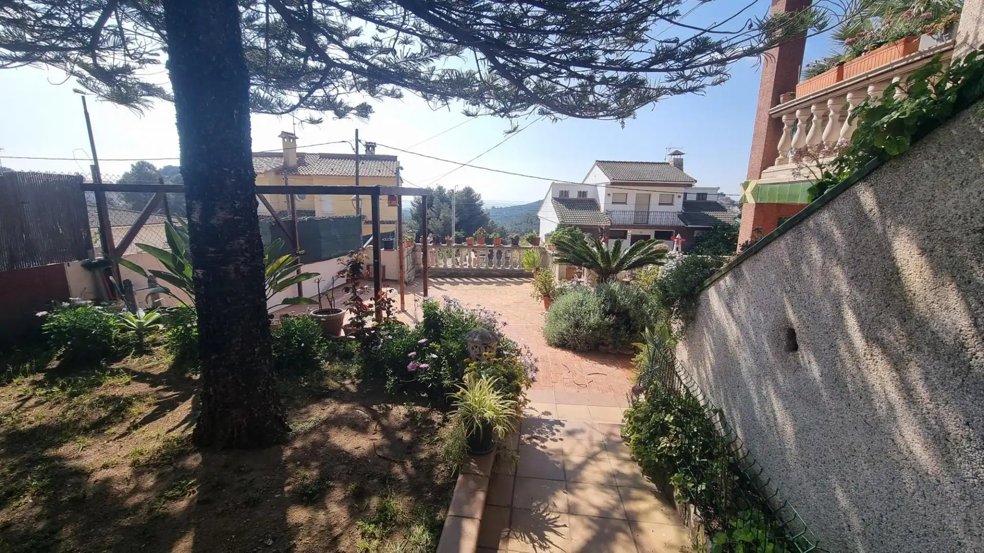 Chalet con terraza en venta en Bellvei, imagen 40