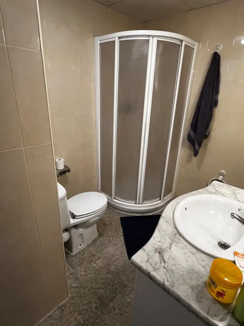 Baño de Piso en venta en Llíria con Aire acondicionado