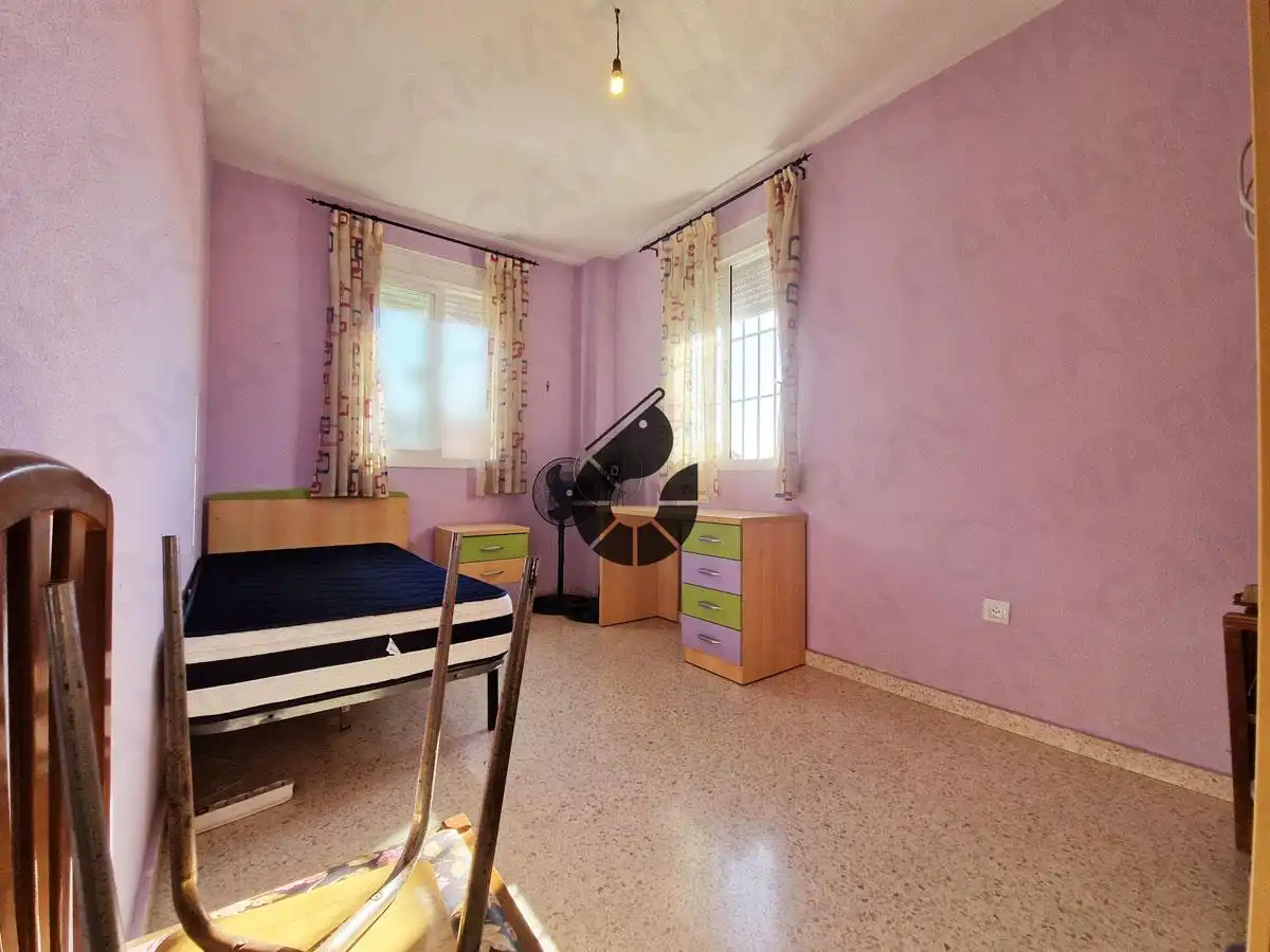 Habitación de Casa adosada en venta en Coria del Río con Terraza