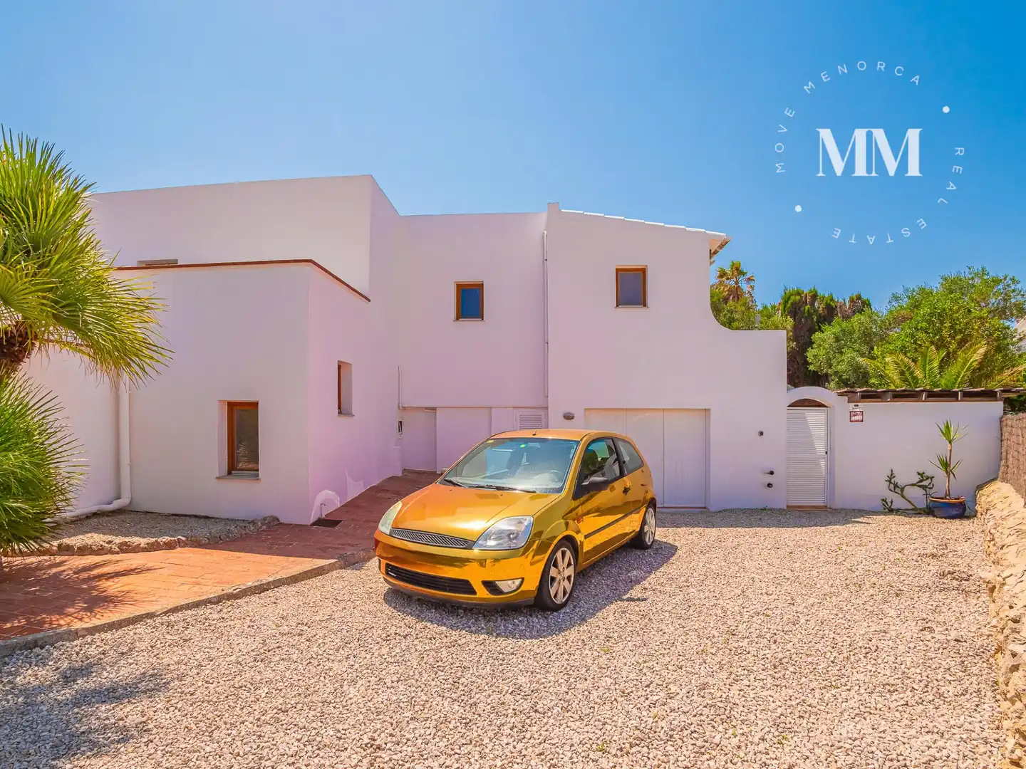 Vista exterior de Casa o xalet en venda en Es Castell amb Aire condicionat, Calefacció i Jardí privat