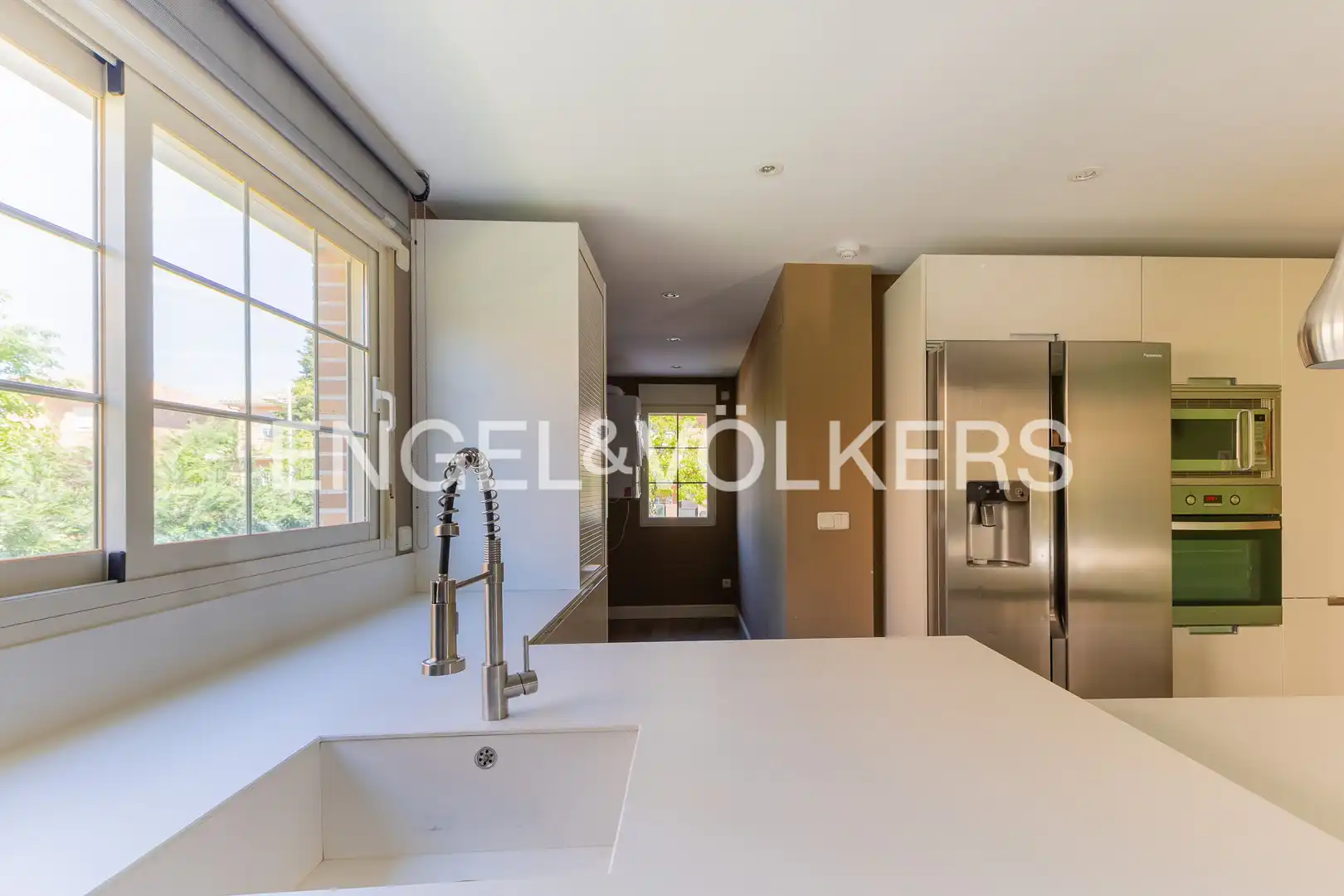Kitchen of Houses for sale in Villanueva de la Cañada  with Air Conditioner, Heating and Private garden