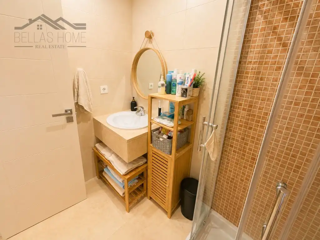 Badezimmer von Maisonette zum Verkauf in Estepona mit Klimaanlage, Terrasse und Schwimmbad