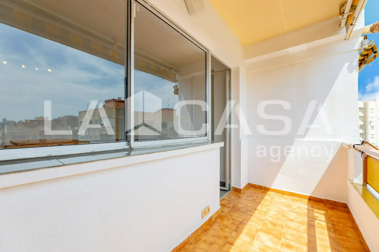 Piso con terraza en venta en Carrer de Sèneca, imagen 14