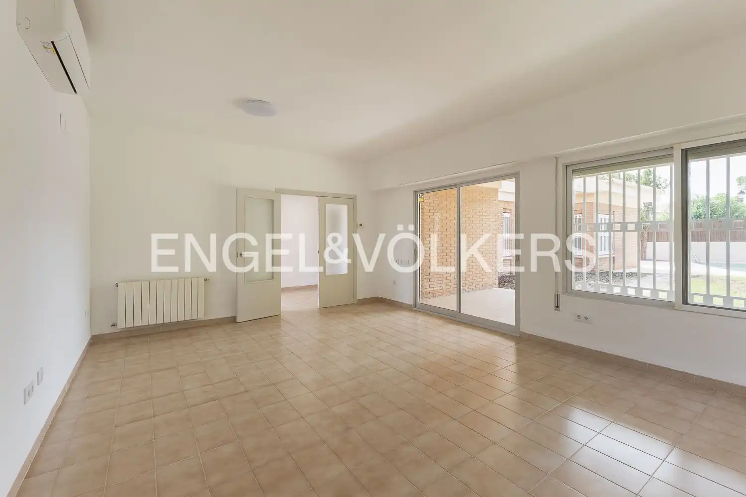 Living room of Houses for rent in Rocafort  with Air Conditioner, Heating and Private garden