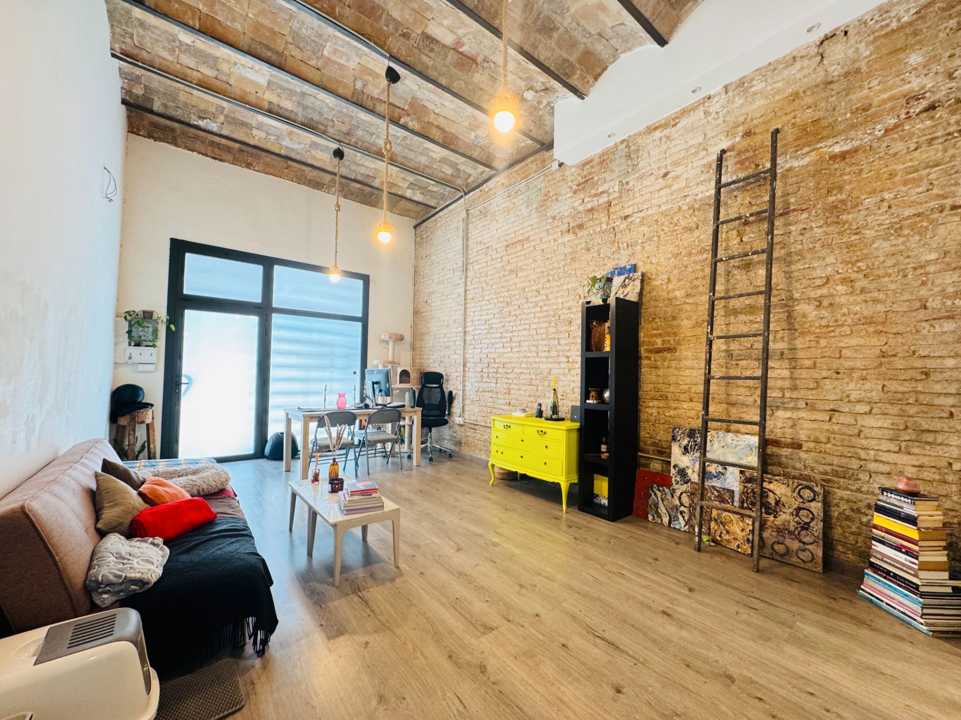 Living room of Planta baja for sale in  Barcelona Capital  with Air Conditioner, Heating and Parquet flooring