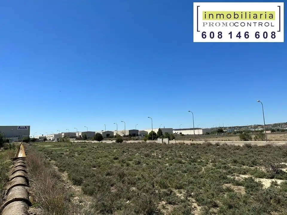 Terreny industrial en venda en Zuera