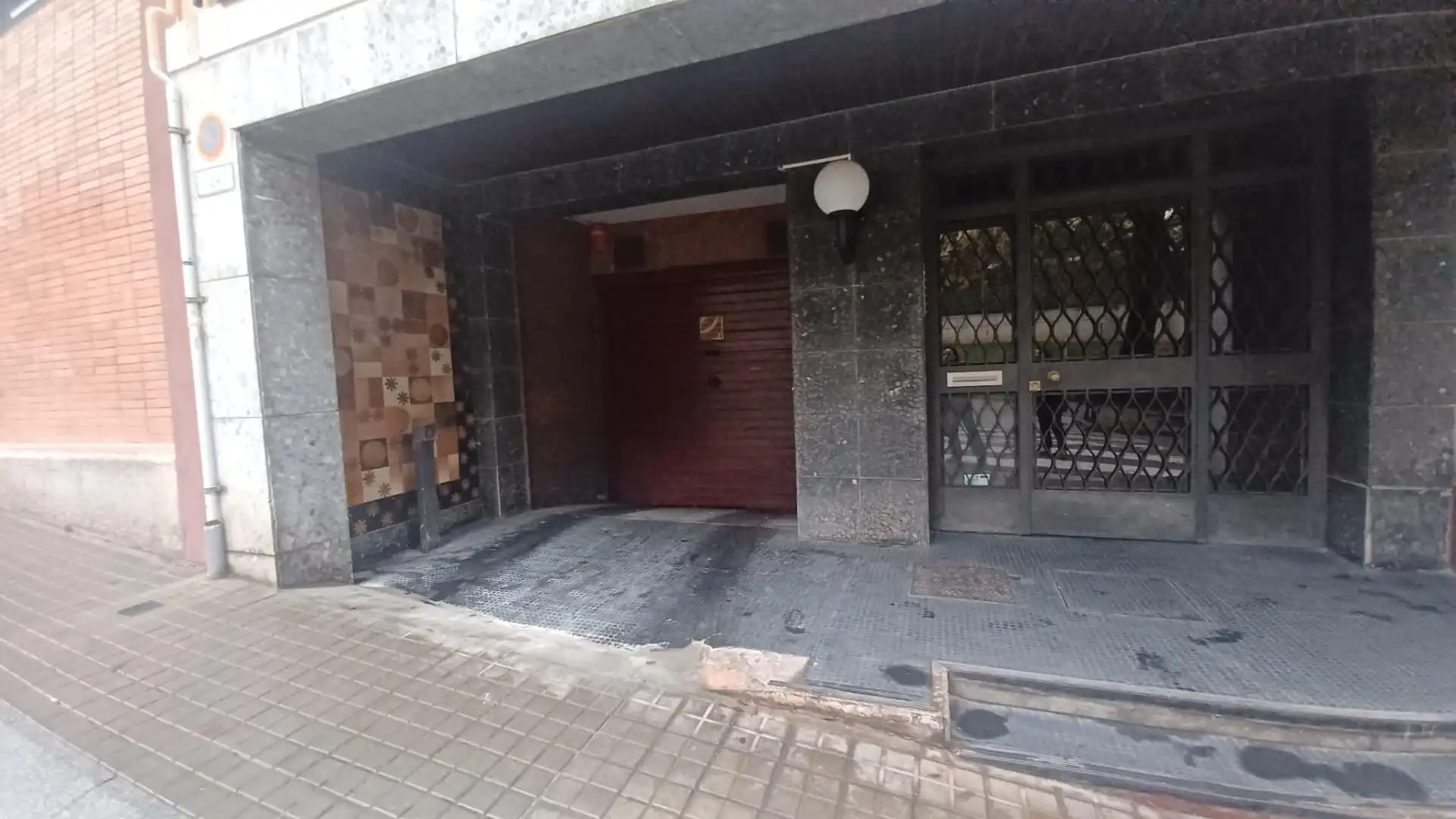 Garage for sale in Barcelona