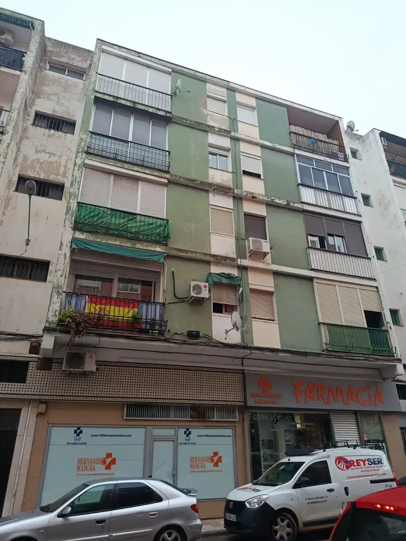 Vista exterior de Pis en venda en Mérida