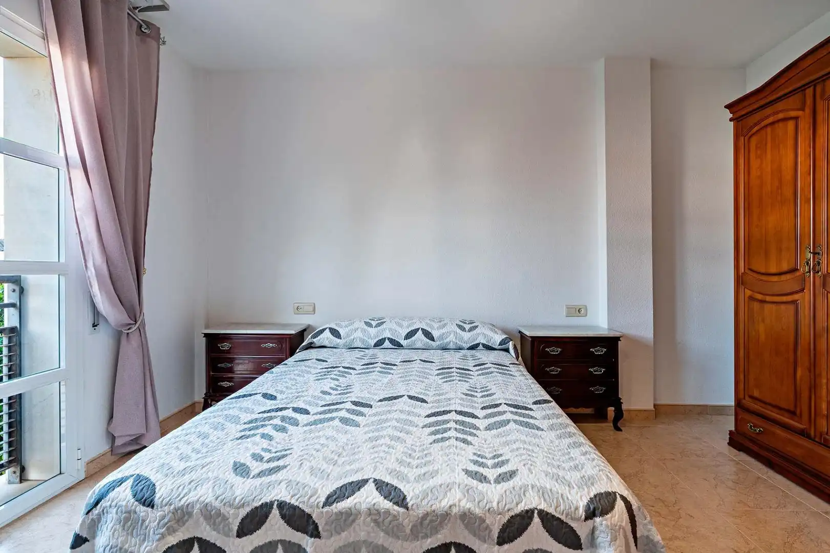 Habitación de Piso en venta en El Ejido con Amueblado