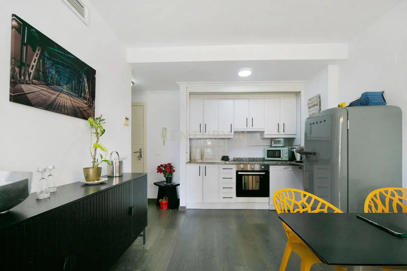 Cocina de Apartamento de alquiler en Calpe / Calp con Aire acondicionado, Lavadora y Microondas