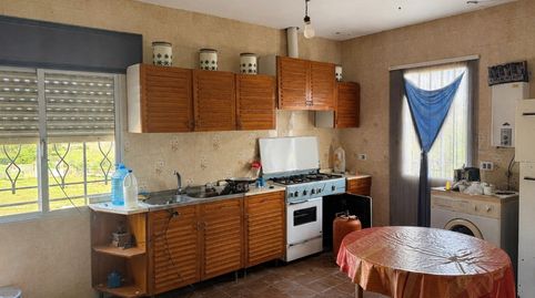 Casa de campo con terreno y construcciones junto al pantano, imatge 3