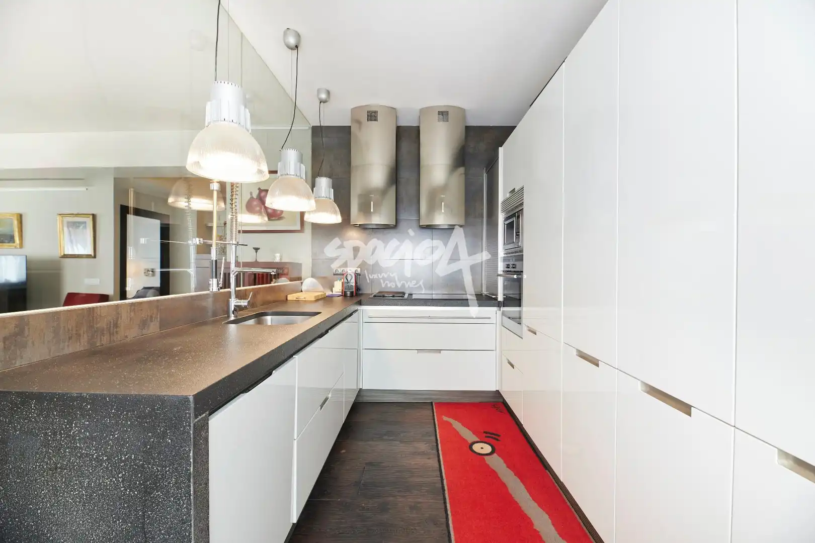 Küche von Wohnung zum Verkauf in Madrid mit Klimaanlage und Heizung