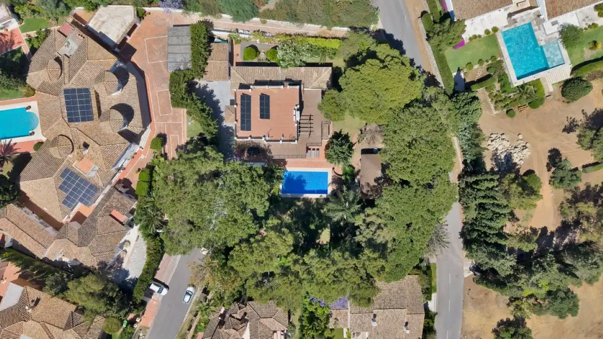 Jardí de Casa o xalet en venda en Marbella amb Aire condicionat, Calefacció i Jardí privat
