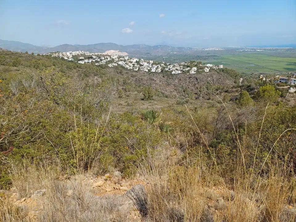 Terreno en venta en El Ràfol d'Almúnia