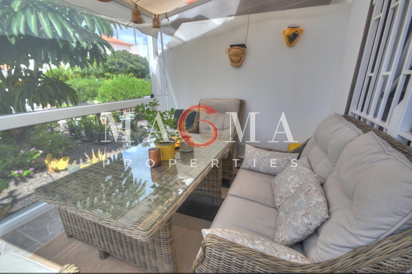 Terrassa de Casa o xalet en venda en San Miguel de Abona amb Jardí privat, Moblat i Piscina comunitària