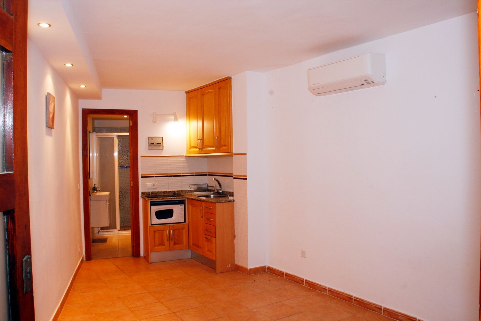 Cuina de Local en venda en  Palma de Mallorca amb Aire condicionat i Moblat