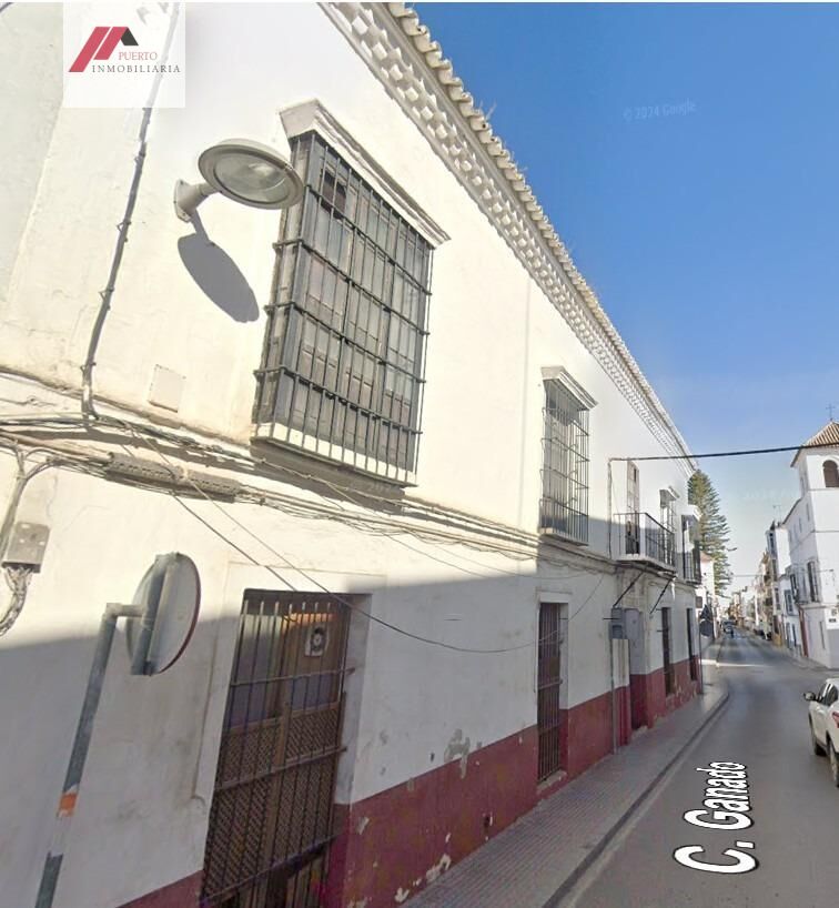 Vista exterior de Edifici en venda en Sanlúcar de Barrameda