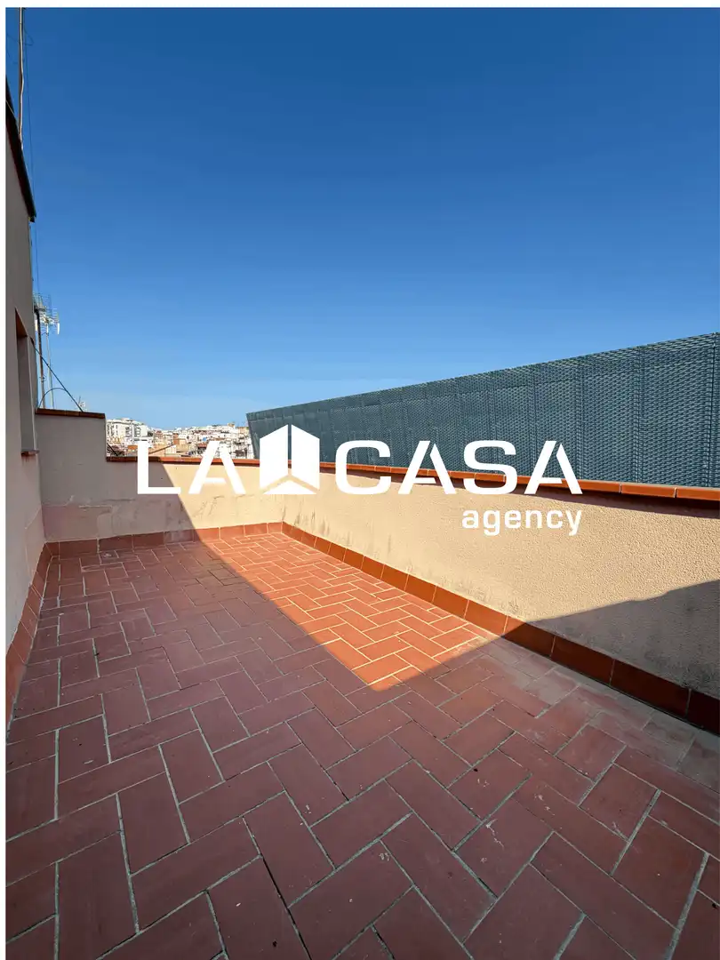 Terrasse von Dachboden zum Verkauf in Santa Coloma de Gramenet mit Terrasse