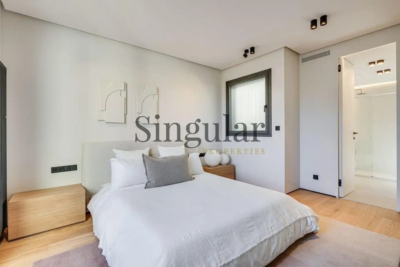 Habitación de Piso en venta en Barcelona con Calefacción, Terraza y Balcón