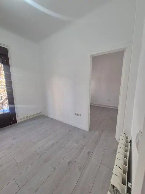 Wohnung zur Miete in Madrid mit Klimaanlage, Heizung und Ofen