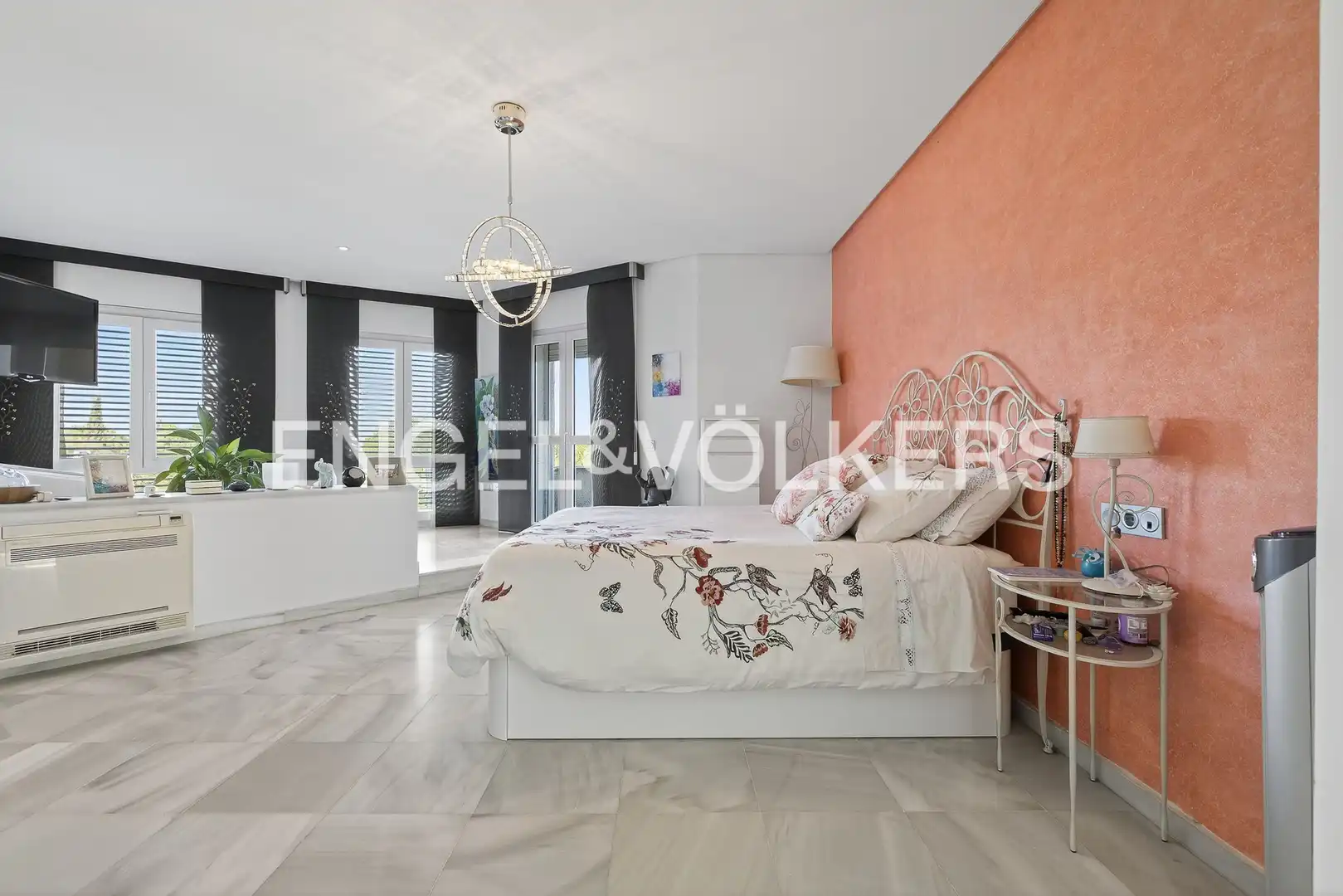 Bedroom of Houses for sale in Dos Hermanas  with Air Conditioner, Heating and Private garden