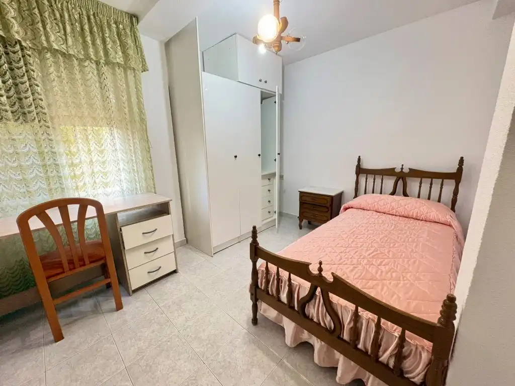 Bedroom of Flat for rent in Córdoba  with Balcony