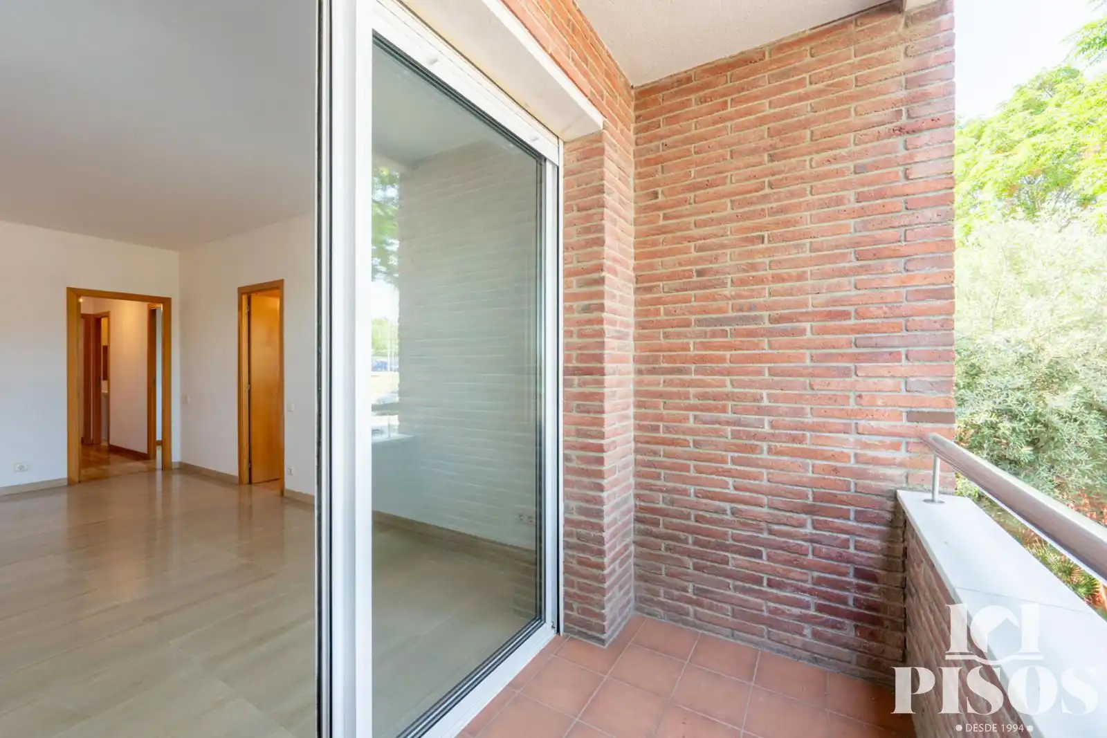 Flat for sale in Sant Cugat del Vallès  with Heating, Terrace and Storage room